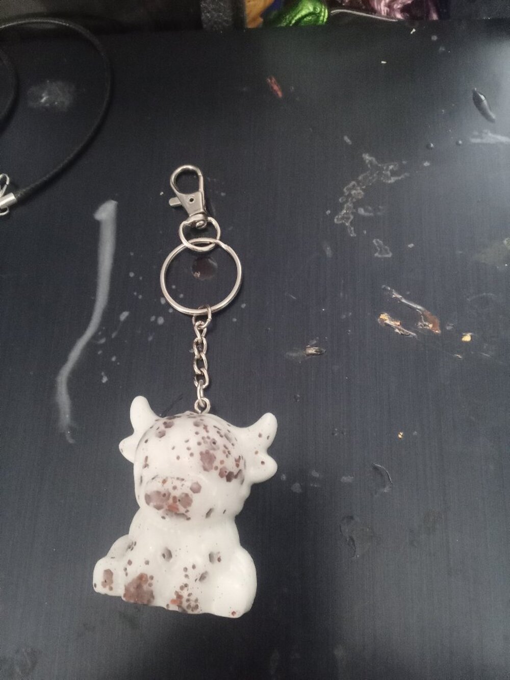 White and Brown Highland Cow Resin Bag Charm Keychain